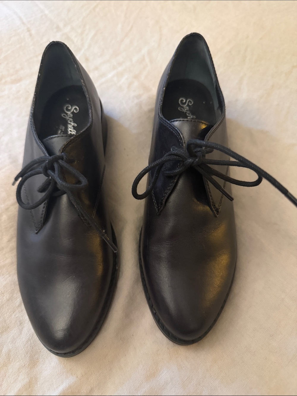 Seychelles Black Leather Lace-Up Oxfords